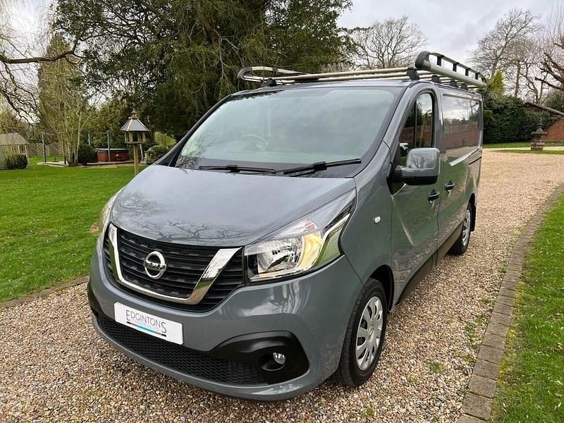 Used Nissan NV300 Acenta 120 HP (88 kW) 2021 Grey Van