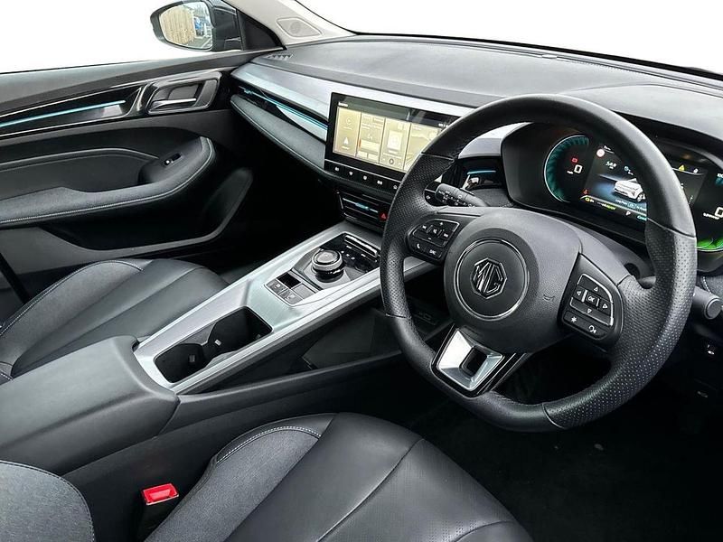 Used MG MG5 EV Trophy 113 kW (154 HP) 2023 Black Estate