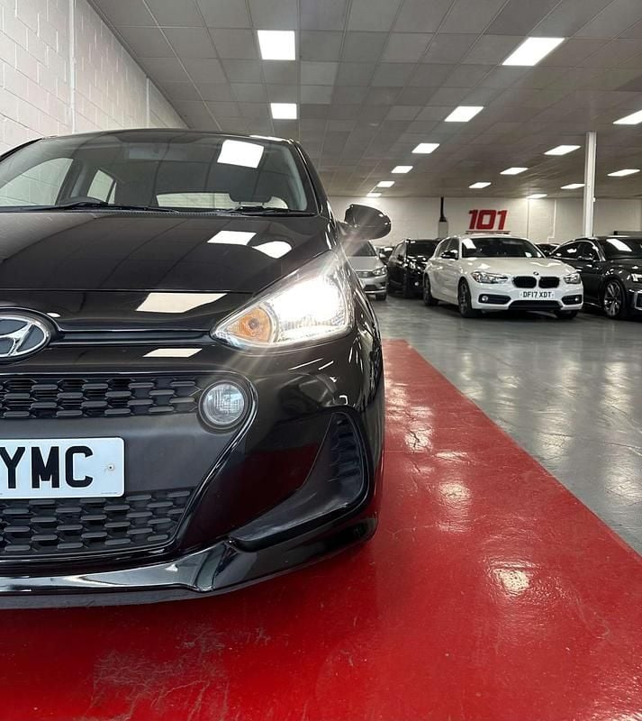 Used Hyundai i10 SE 87 HP (63 kW) 2018 Black Hatchback