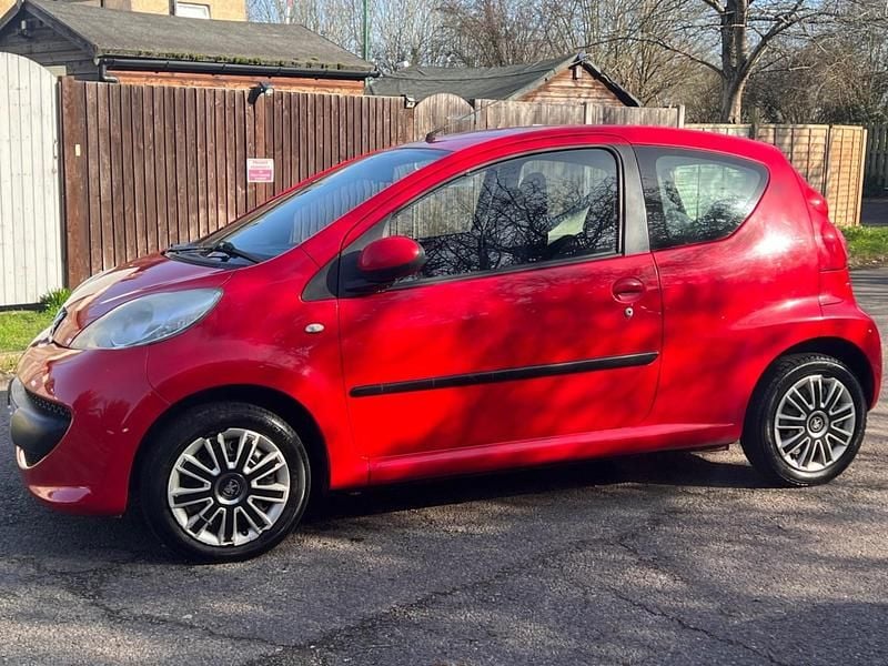 Used Peugeot 107 2008 Red Hatchback