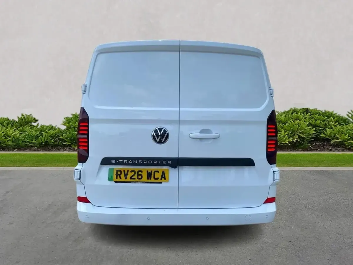 Second-hand VW Transporter 100 kW (136 CP) 2026 Alb Van