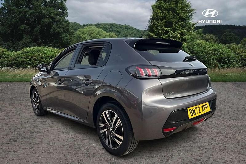 Used Peugeot 208 Allure+ 101 HP (74 kW) 2023 Grey Hatchback