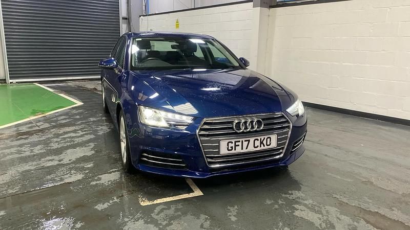 Used Audi A4 Sport 190 HP (139 kW) 2017 Blue Sedan
