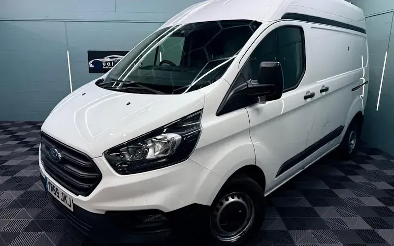 Used Ford Transit Custom S 105 HP (77 kW) 2020 Van
