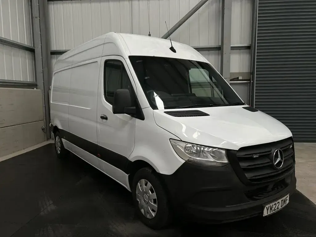 Used Mercedes Sprinter Premium 150 HP (110 kW) 2022 White Van