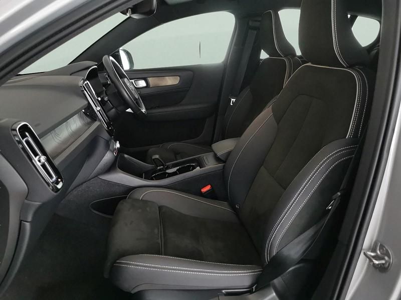 Used Volvo C40 Ultimate 169 kW (231 HP) 2023 Silver SUV