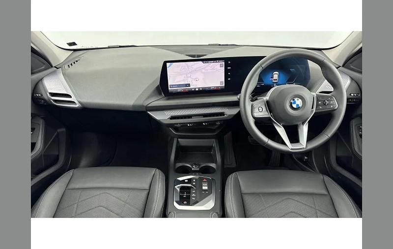 Used BMW 120 Sport Line 154 HP (113 kW) 2025 White Hatchback