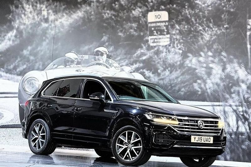 Used VW Touareg R-line 286 HP (210 kW) 2019 Black SUV