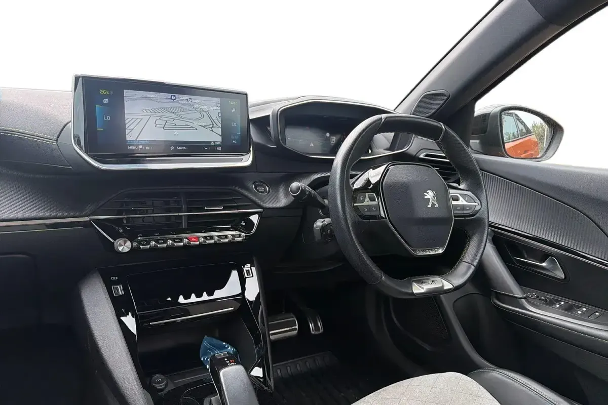 Used Peugeot 2008 Premium 100 kW (136 HP) 2021 Orange SUV