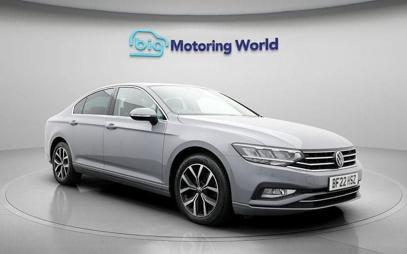 Used VW Passat SEL 150 HP (110 kW) 2021 Grey Sedan