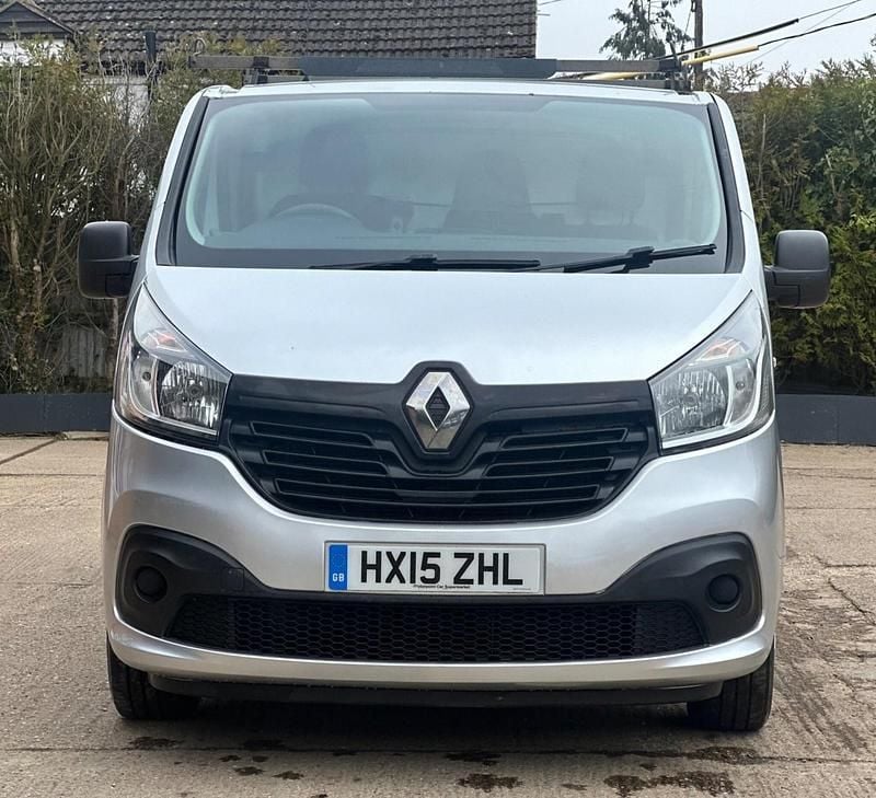 Used Renault Trafic Business 2015 Silver MPV