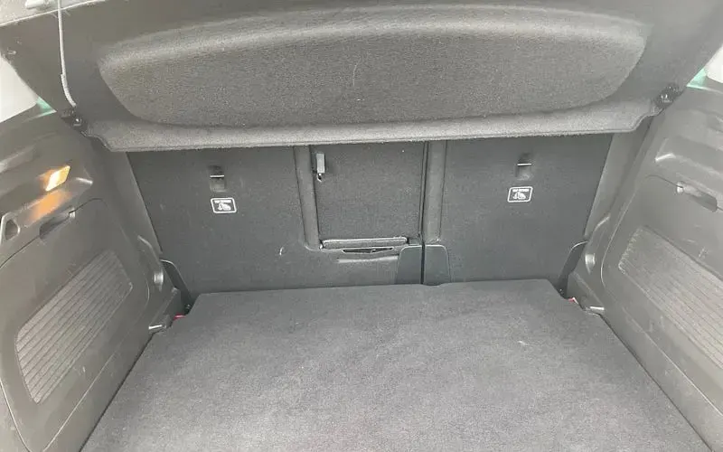Used Vauxhall Crossland Ultimate 110 HP (80 kW) 2023 Red SUV