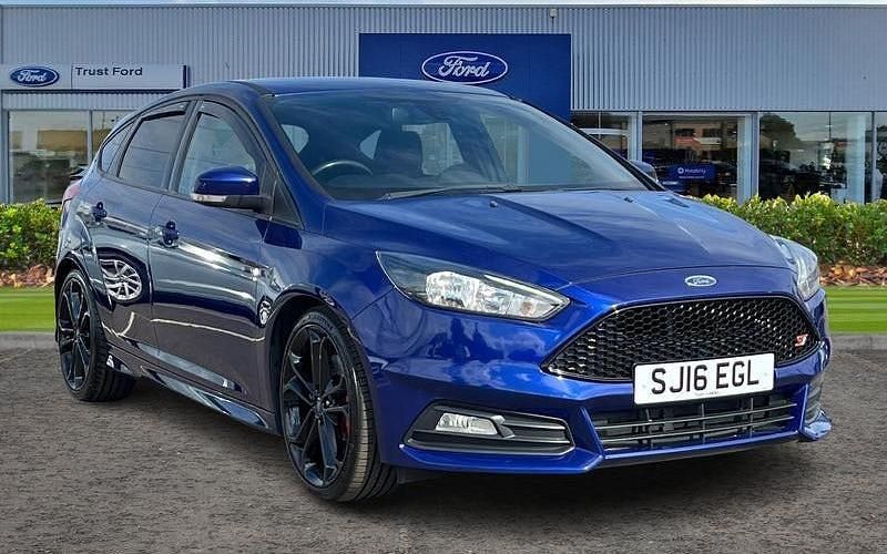 Used 2017 Ford Focus ST Hatchback | £11,359 (Good price) - Image 1/4