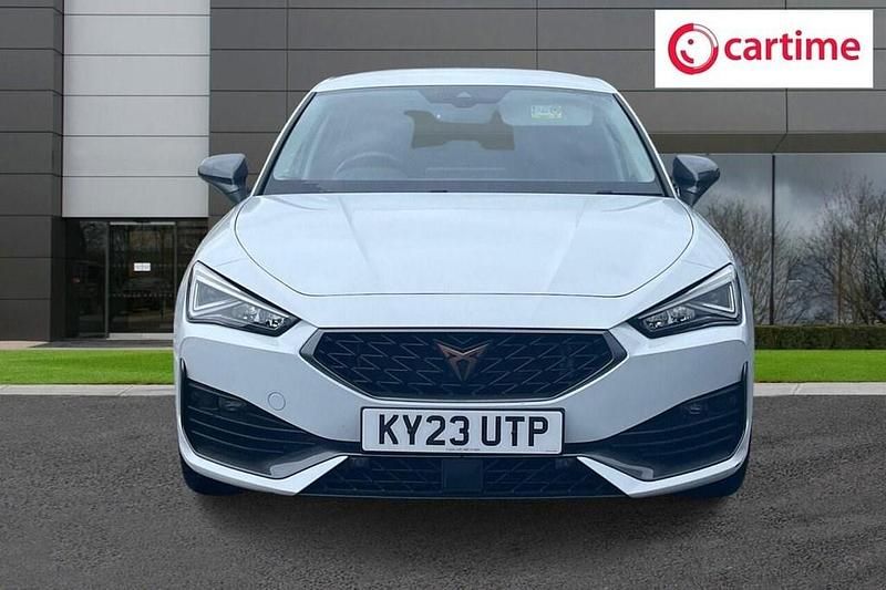 Used Cupra Leon 150 HP (110 kW) 2023 White Hatchback