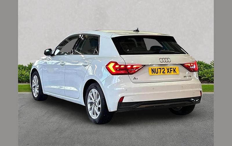 Used Audi A1 Sport 94 HP (69 kW) 2023 White SUV