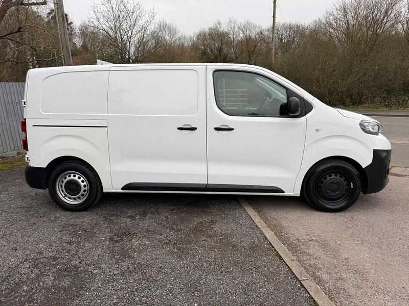 Used Peugeot Expert Premium 2022 White Van