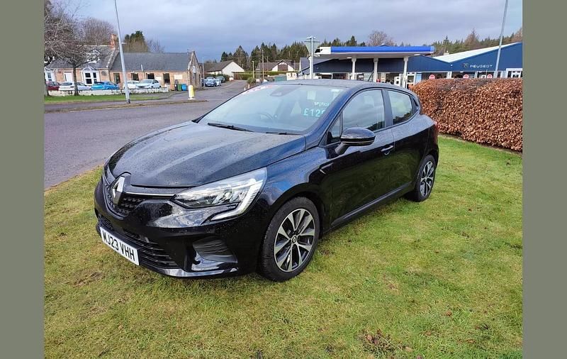 Used Renault Clio V Evolution 89 HP (65 kW) 2023 Black Hatchback