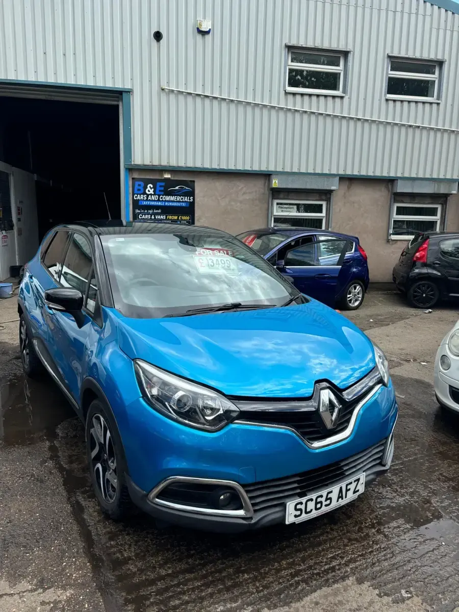 Używany Renault Captur Dynamique 90 KM (66 kW) 2016 Niebieski SUV