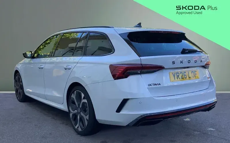 Used Skoda Octavia vRS 265 HP (194 kW) 2025 Other Estate