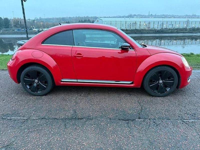 Used VW Beetle Sportline 140 HP (102 kW) 2013 Red Hatchback