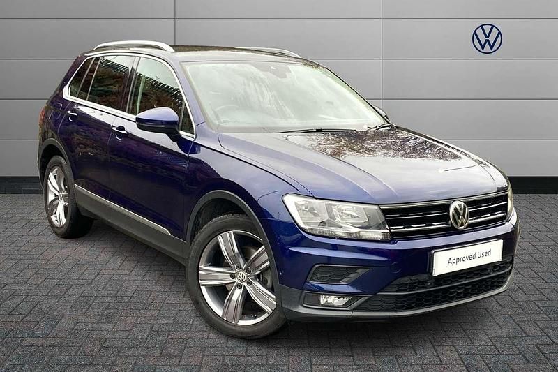 Blue Used 2019 VW Tiguan Match SUV | £14,660 (Fair price) - Image 1/4