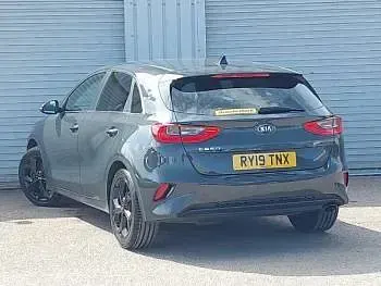 Used Kia Ceed 114 HP (83 kW) 2019 Grey Hatchback