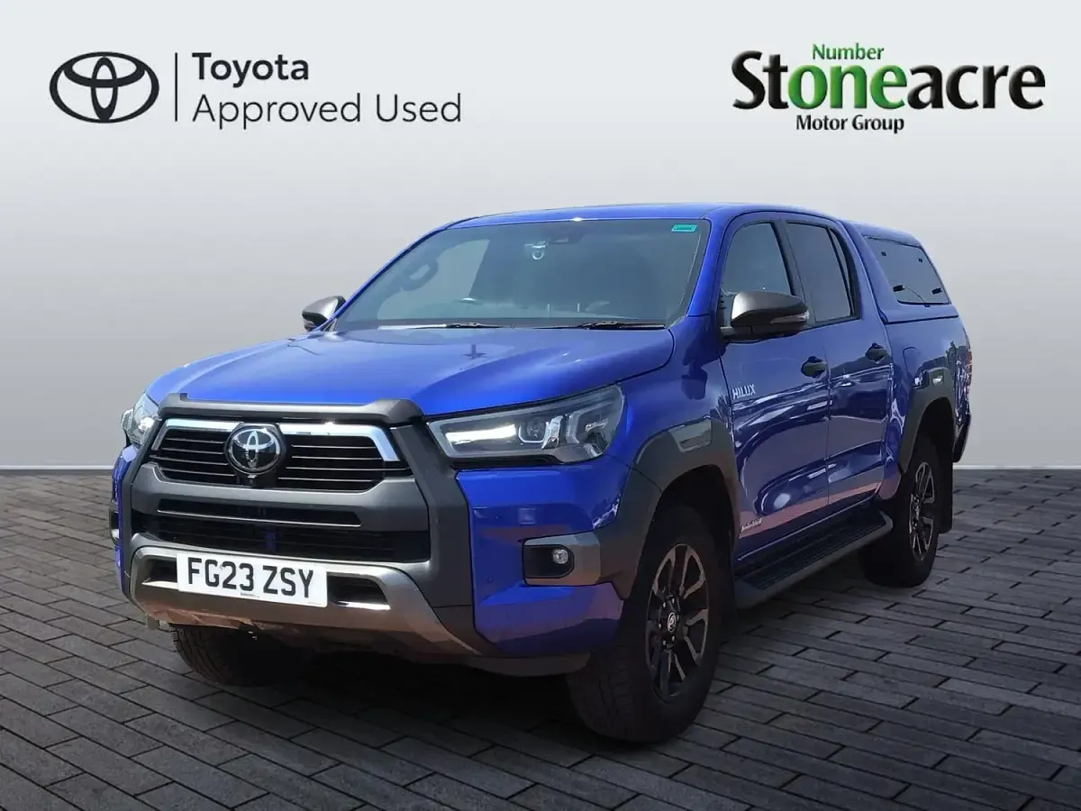 Used Toyota HiLux 201 HP (147 kW) 2023 Blue Pickup