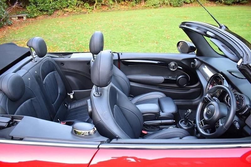 Used Mini Cooper Cabriolet Exclusive 136 HP (100 kW) 2022 Red Cabriolet