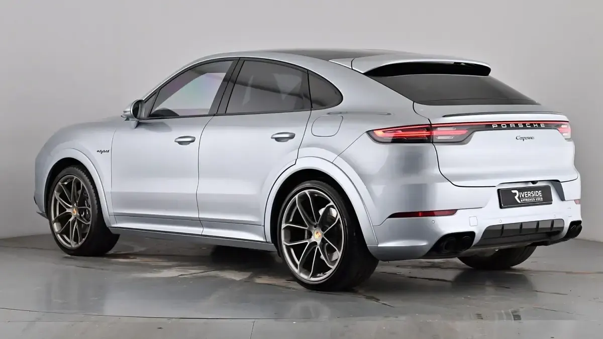 Used Porsche Cayenne 2023 Silver SUV