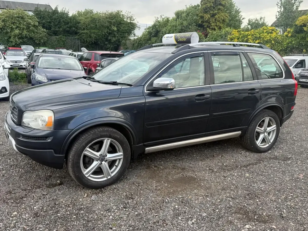 Used Volvo XC90 R-Design 200 HP (147 kW) 2011 Grey SUV