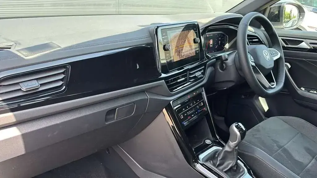 New VW T-Roc Design 115 HP (84 kW) 2026 Black SUV