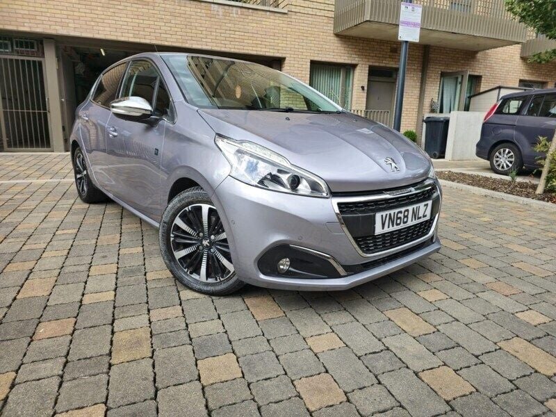 Grey Used 2018 Peugeot 208 S Hatchback | £6,795 (Good price) - Image 1/4