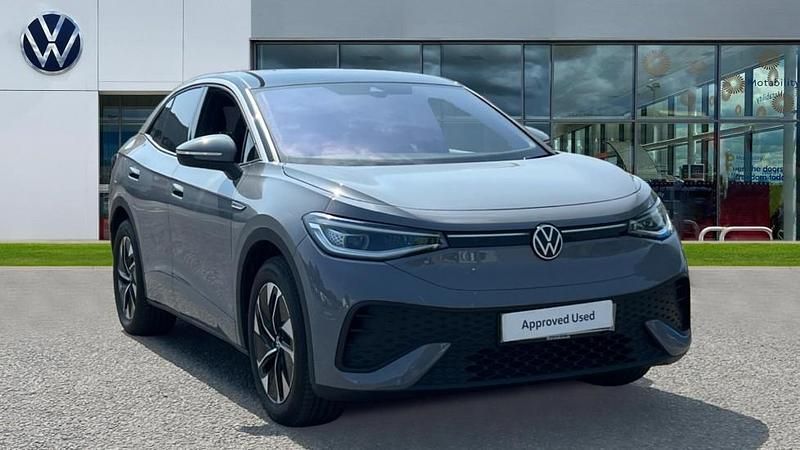Moonstone grey black Used 2025 VW ID.5 Pro SUV | £28,164 (Fair price) - Image 1/4