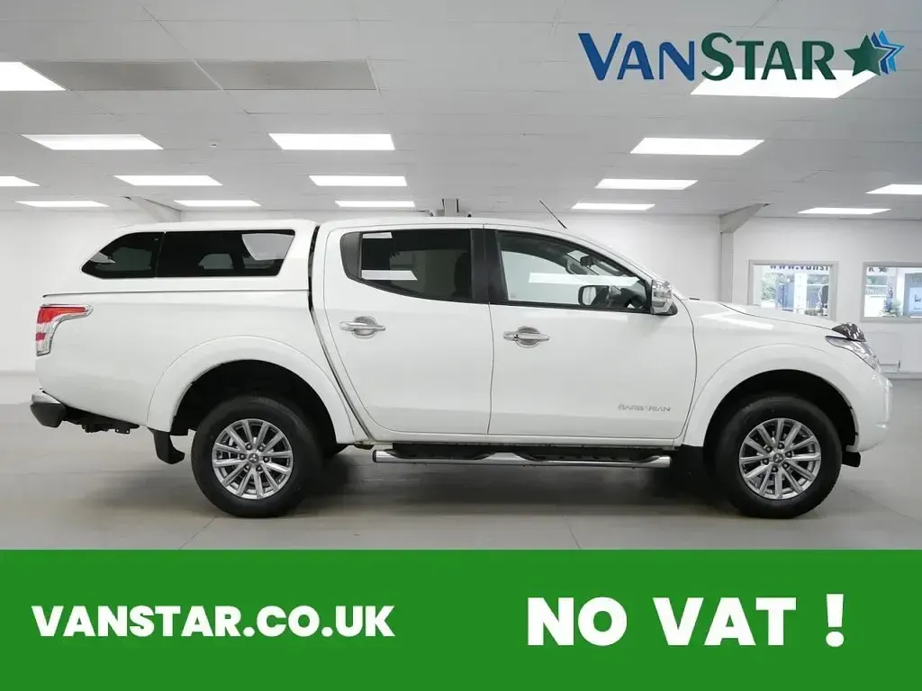 Used Mitsubishi L200 180 HP (132 kW) 2016 White Pickup