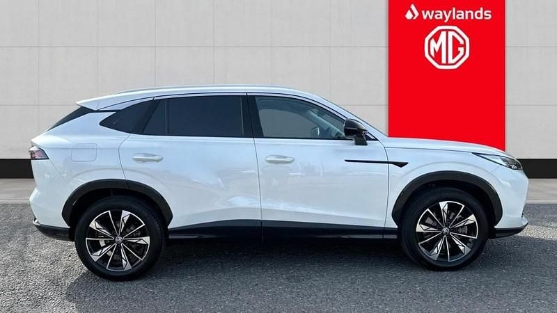 Used MG HS Trophy 2025 White SUV