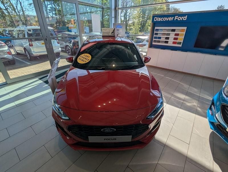 Ny Ford Focus ST-Line 2026 Halvkombi
