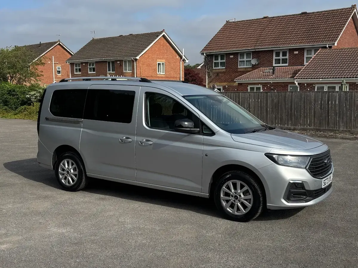 Used Ford Tourneo Connect Titanium 2023 Silver MPV
