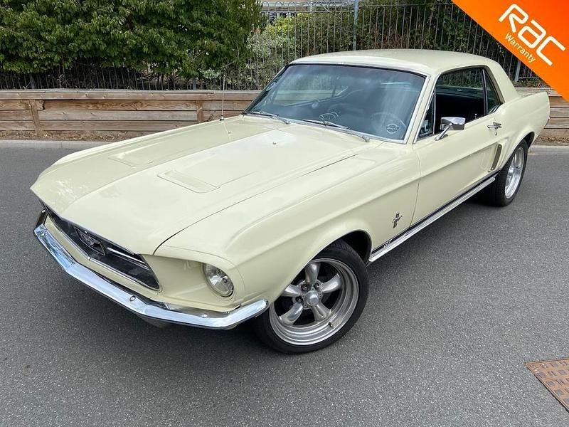 White Used 2005 Ford Mustang GT Coupe | £24,990 - Image 1/4