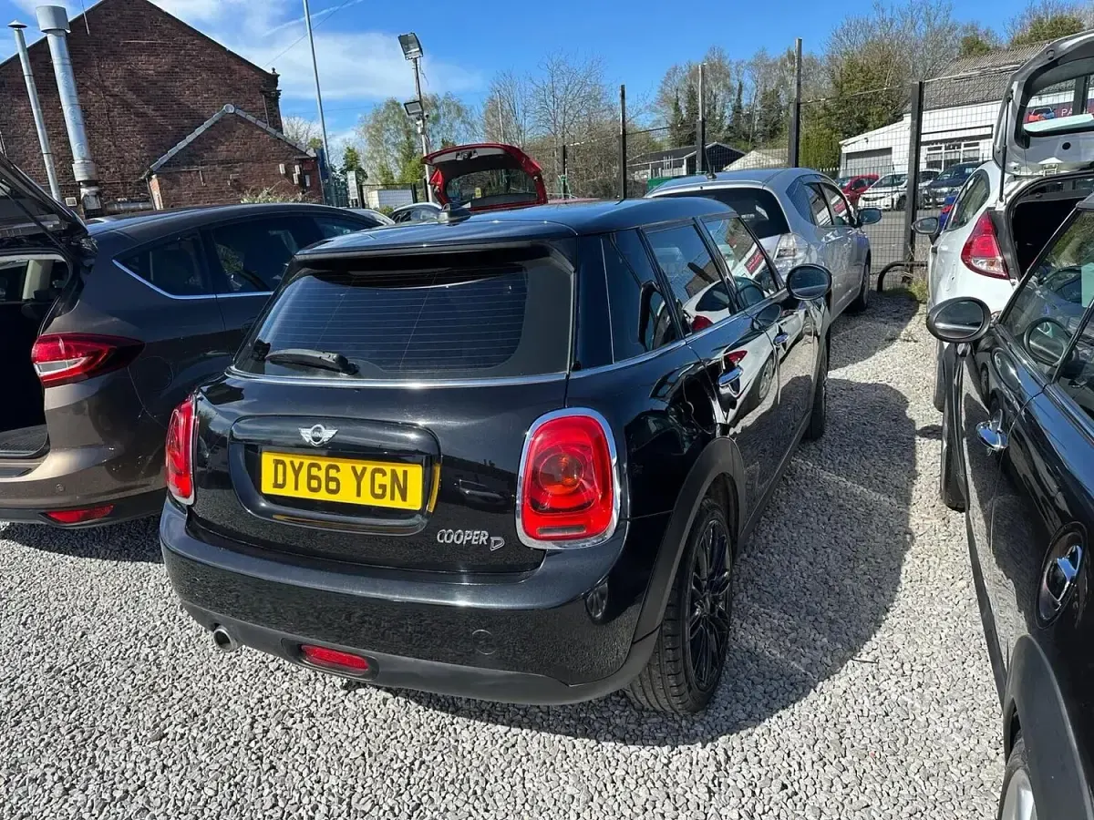 Used Mini Cooper D Hatch 2016 Black Hatchback