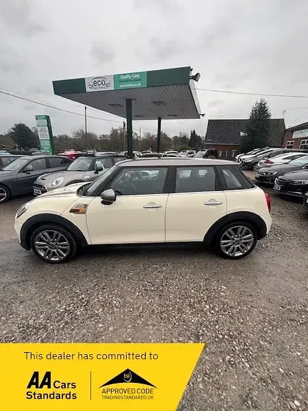 Used Mini Cooper D Seven 116 HP (85 kW) 2017 White Hatchback