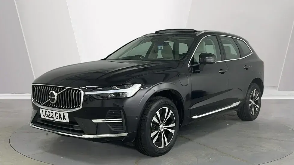 Used Volvo XC60 Inscription 249 HP (183 kW) 2022 Black SUV