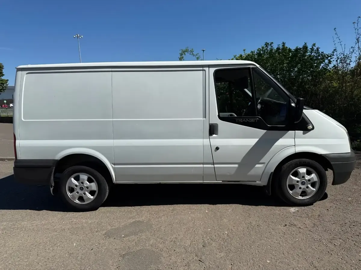 Used Ford Transit 100 HP (73 kW) 2013 White Van