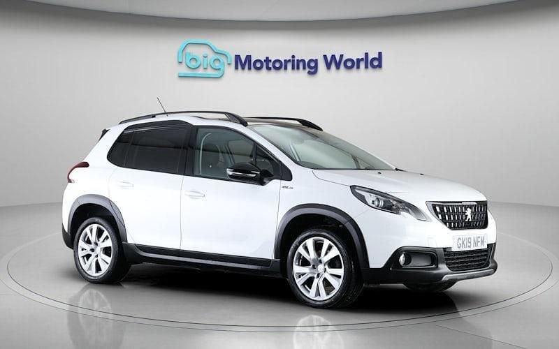 Begagnad Peugeot 2008 GT-line 131 HK (96 kW) 2019 Vit SUV