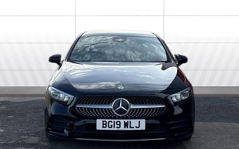 Used Mercedes A180 Executive 136 HP (100 kW) 2019 Black Hatchback