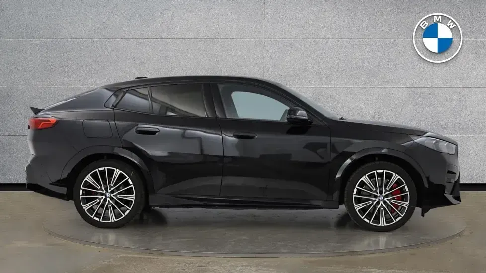 Used BMW iX2 M Sport 227 kW (309 HP) 2025 Black SUV