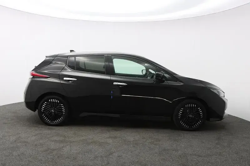 Used Nissan Leaf N-Connecta 110 kW (150 HP) 2023 Black Hatchback