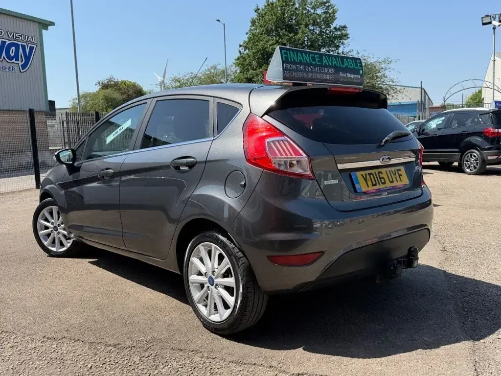 Used Ford Fiesta Titanium 2016 Grey Hatchback