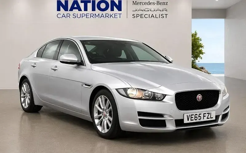 Used Jaguar XE Prestige 179 HP (131 kW) 2019 Sedan