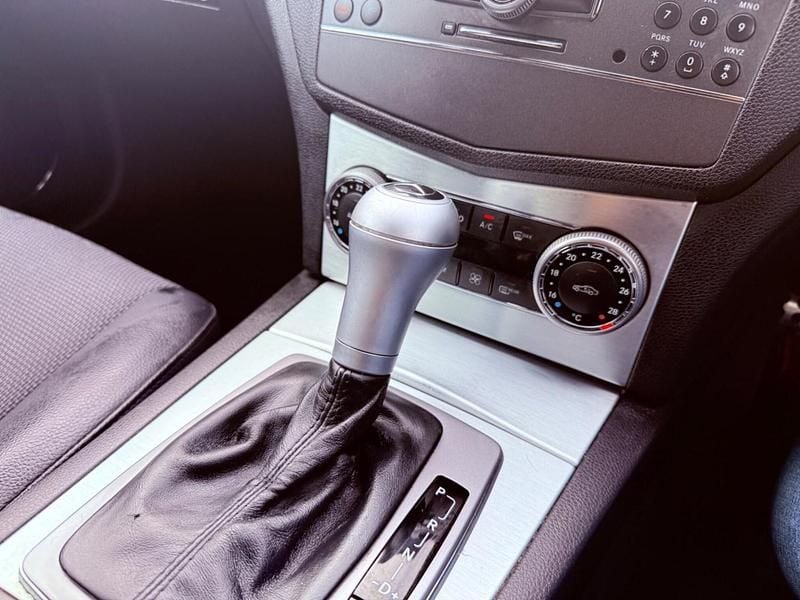 Used Mercedes C180 SE 2010 Silver Sedan