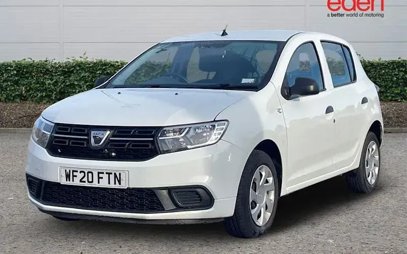Used Dacia Sandero Essentiel 90 HP (66 kW) 2020 White Hatchback